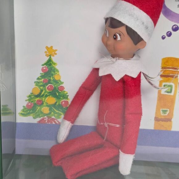 Elf on the Shelf Set Book & Scout Elf Original Boxed - Picture 4 of 5